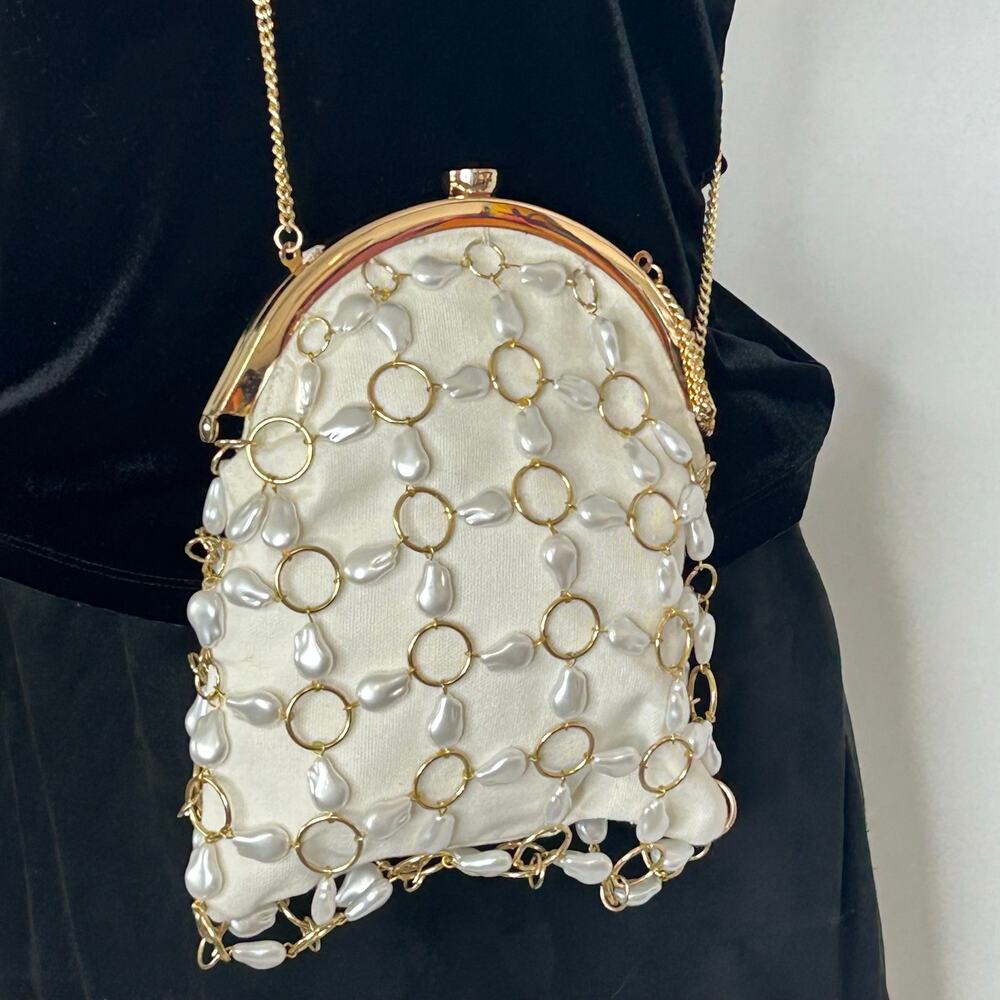 Vintage White Faux Pearl Beaded Evening Bag Gold Tone Chain Purse